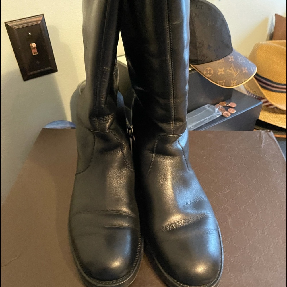 Leather Gucci riding boots